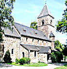 die ehemalige Lungsheimer Kirche, heute Wohnhaus
